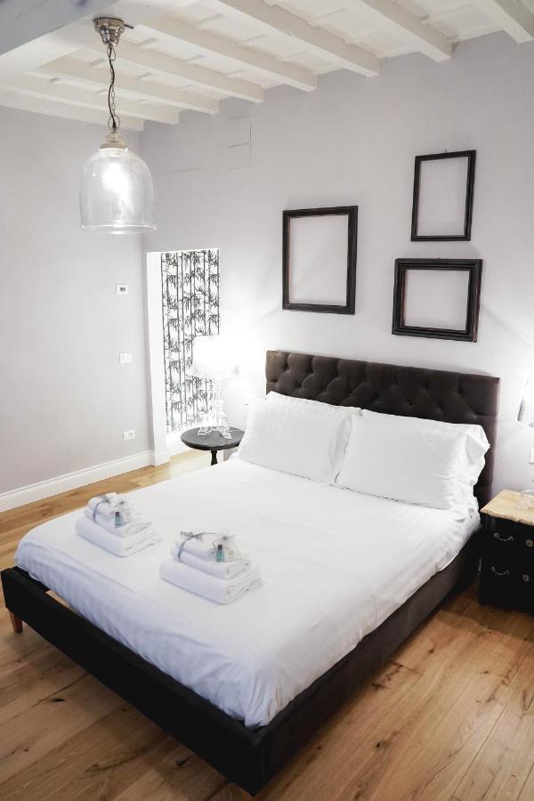 Art Apartment Black & White Suite Florença Exterior foto