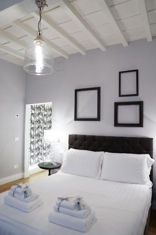 Art Apartment Black & White Suite Florença Exterior foto