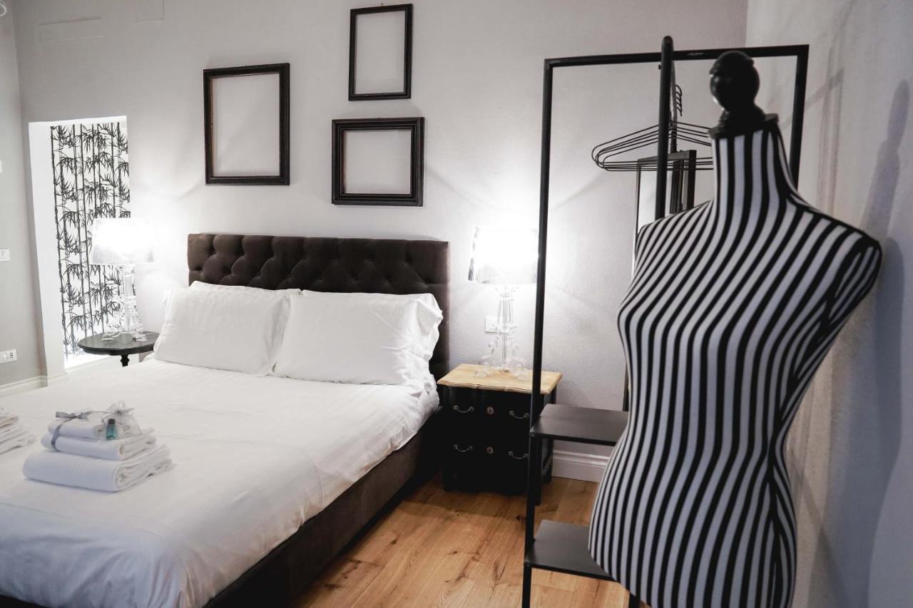 Art Apartment Black & White Suite Florença Exterior foto