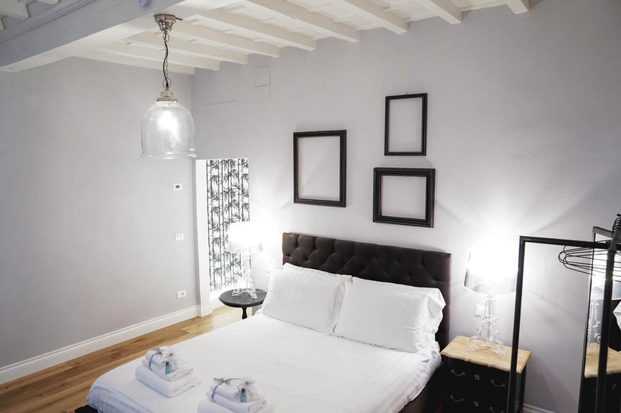 Art Apartment Black & White Suite Florença Exterior foto