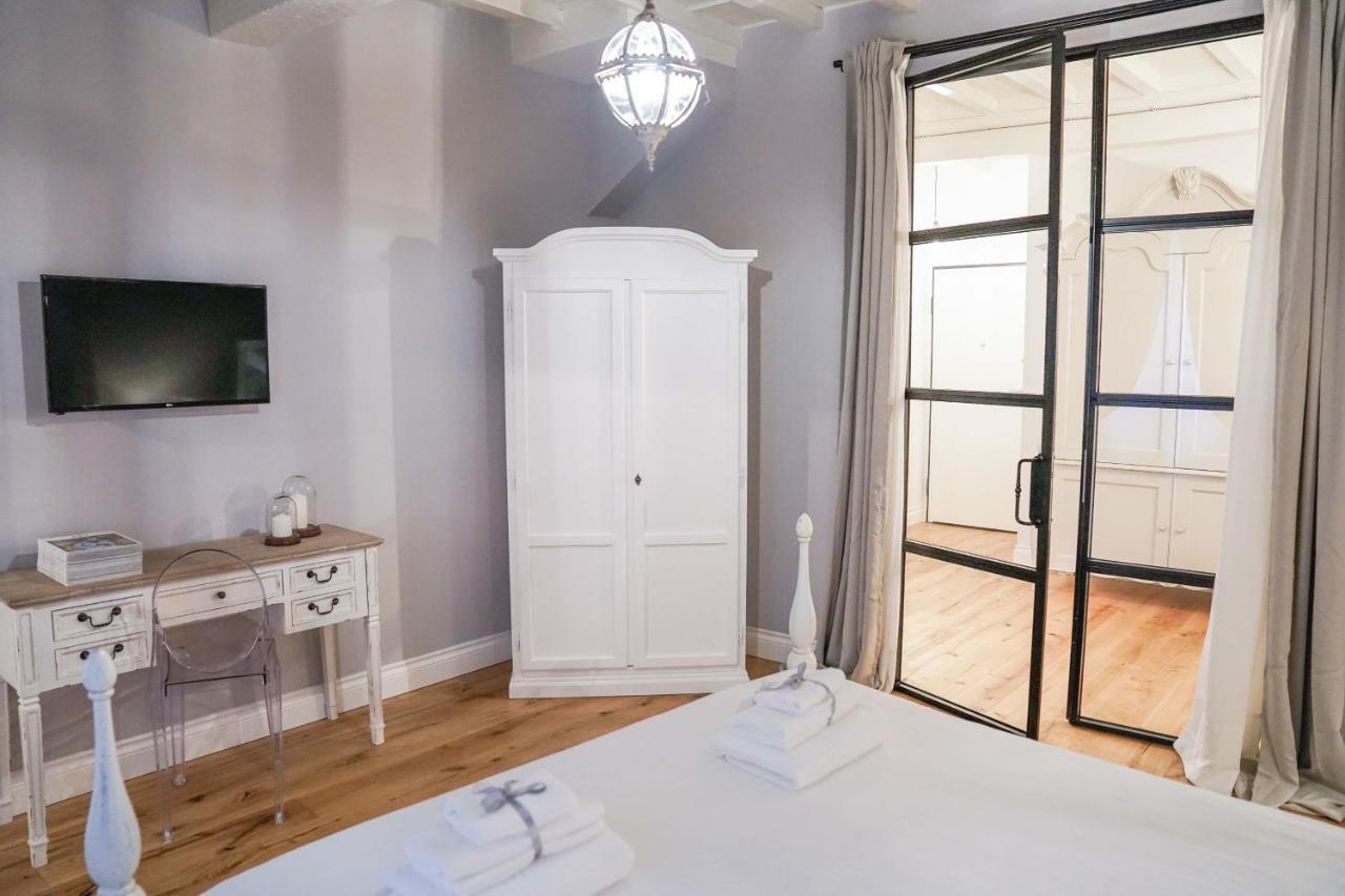 Art Apartment Black & White Suite Florença Exterior foto